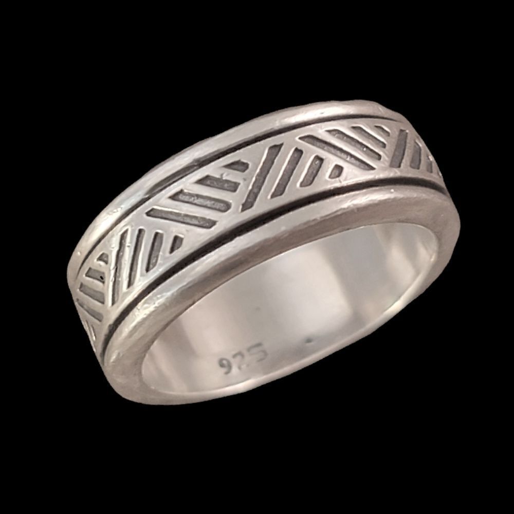 Vintage Sterling Silver Spinner Ring With Decorative Black Antiquing Sz 8
